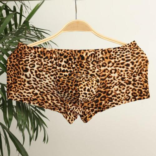 Plus size leopard batch printing breathable men's trunks size run small
