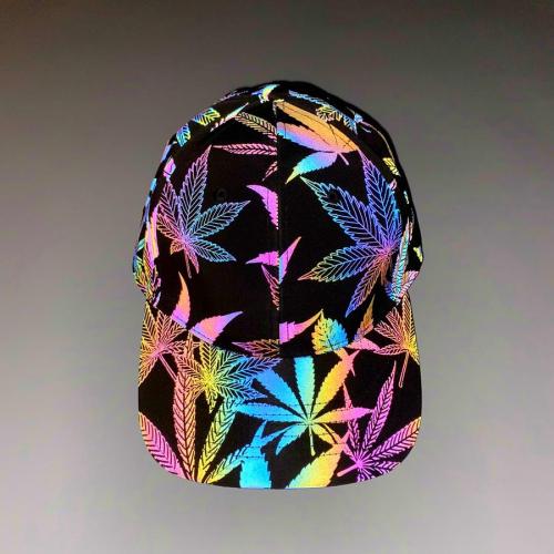 One pc men stylish hip-hop leaf graphic reflective adjustable baseball cap 58cm
