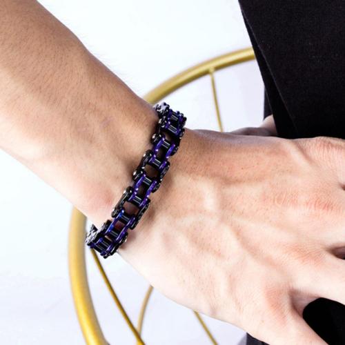 One pc stylish new contrast color chain titanium steel bracelet(length:22cm)