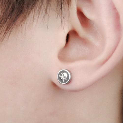 One pair new stylish skull pattern stainless steel earrings(width:0.8cm)