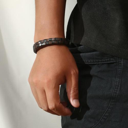 One pc fashion maillard color matching titanium steel bracelet with magnetic buckle(length:21cm)