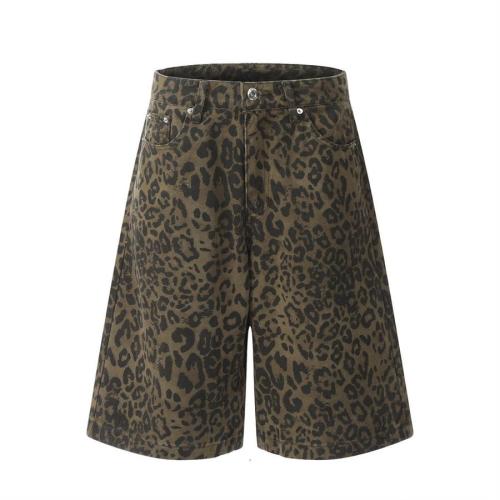 Stylish plus size leopard batch printing straight denim shorts size run small