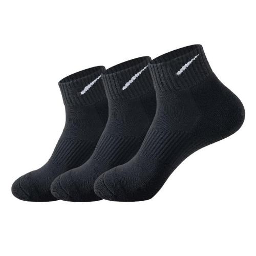 One pair new sports basketball outdoor cotton ankle socks(suitable for sizes 38-46)